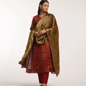 Heena green hand-embroidered zardozi velvet doshala with boota work by CoutureCraze